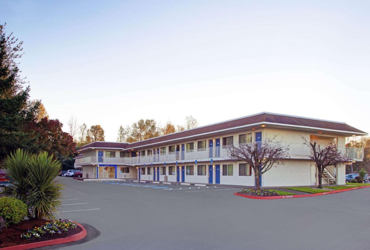 Motel 6-Troutdale, Or - Portland East Extérieur photo