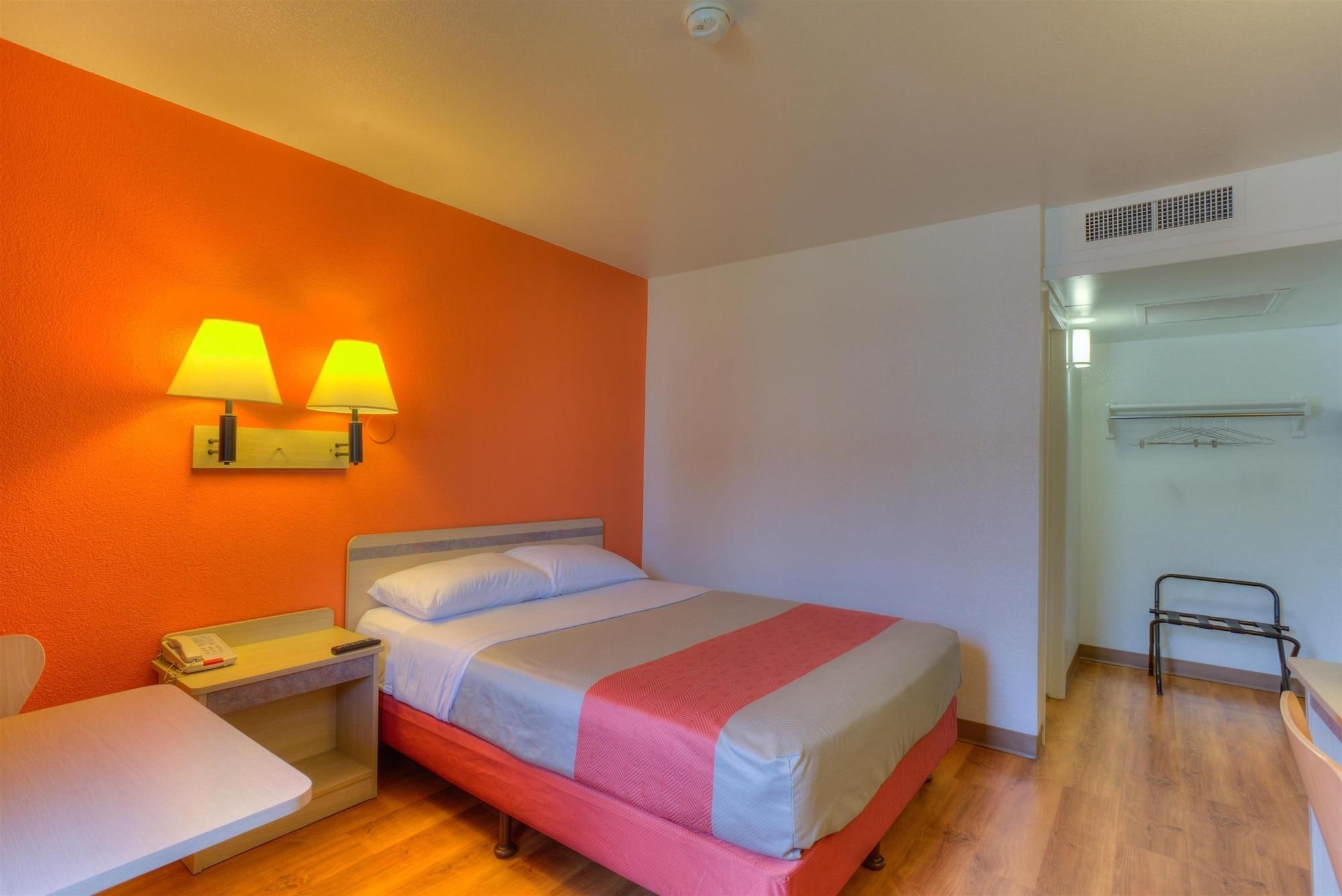Motel 6-Troutdale, Or - Portland East Extérieur photo
