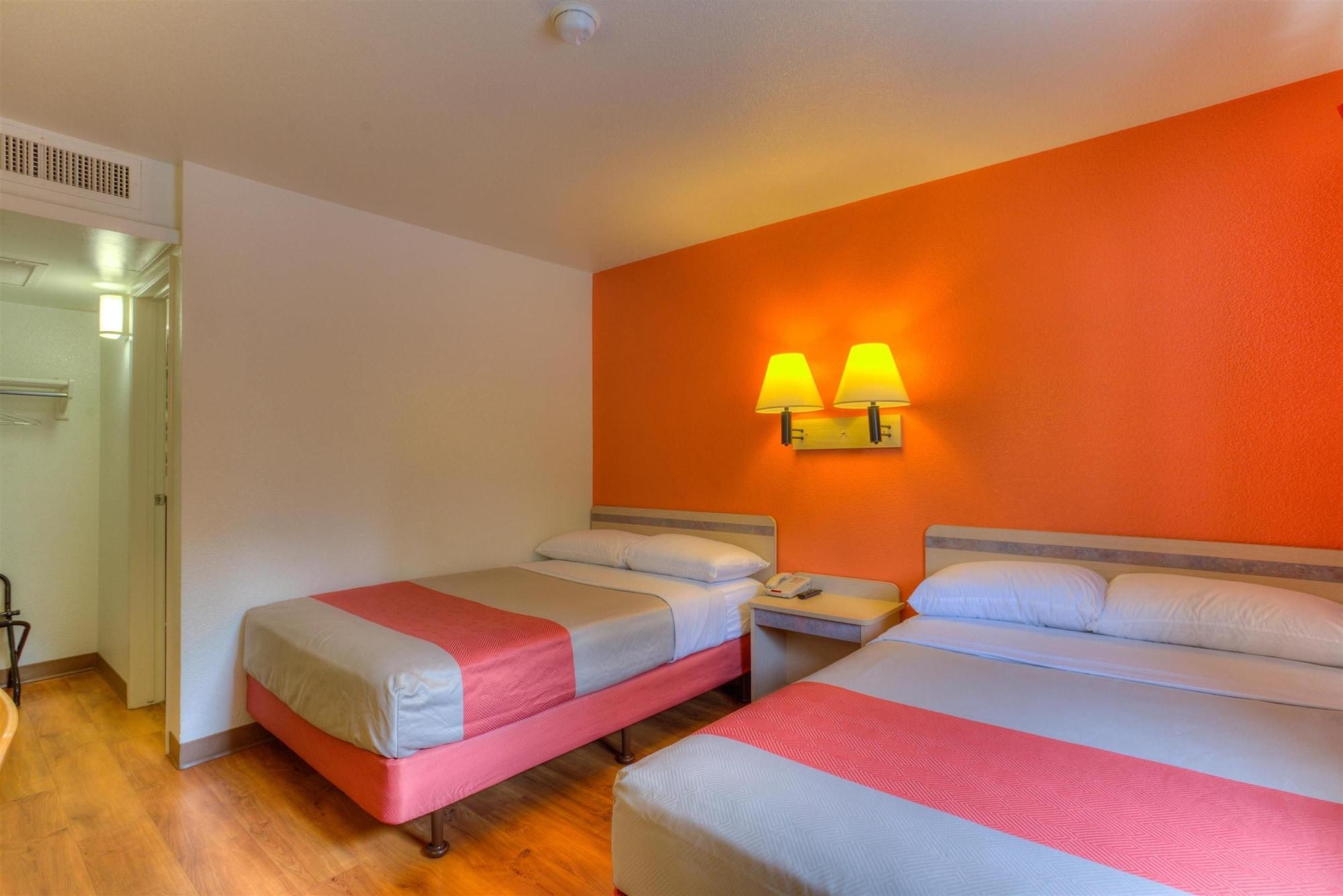 Motel 6-Troutdale, Or - Portland East Extérieur photo